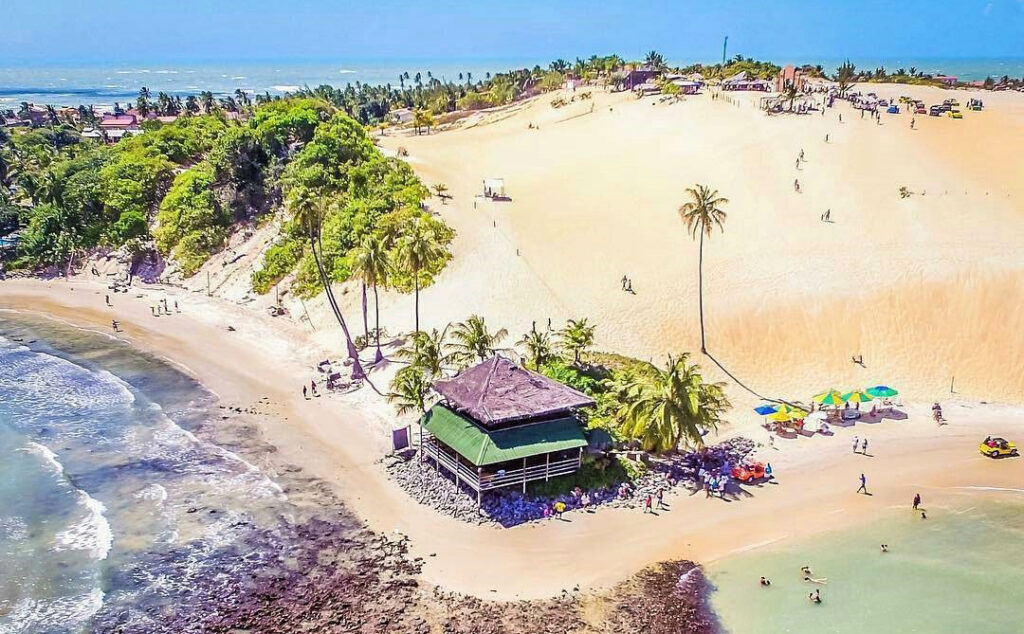 Praia de Genipabu vista do alto